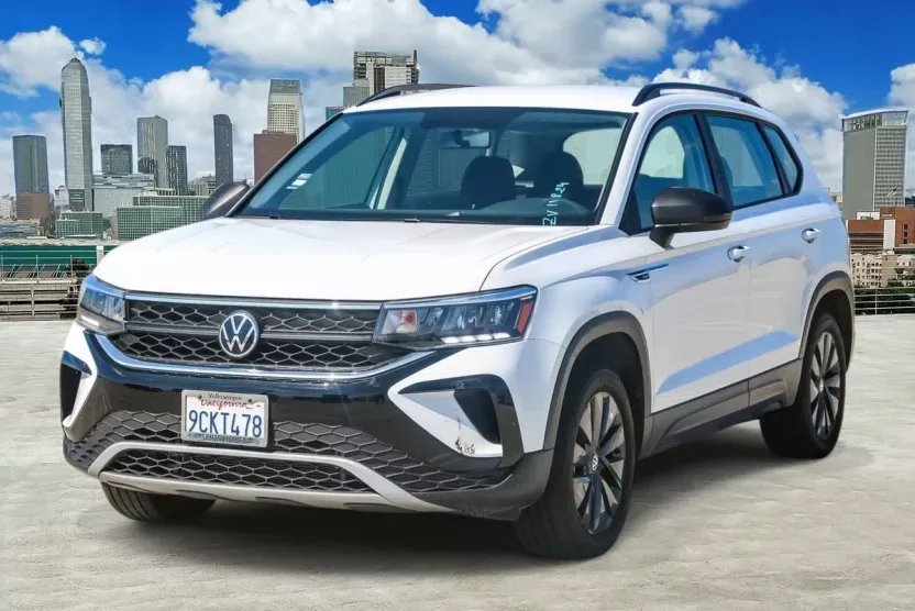 2022 Volkswagen Taos S photo 1