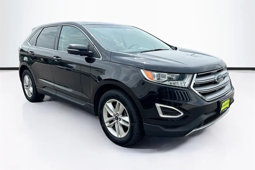 2016 Ford Edge SEL photo 1