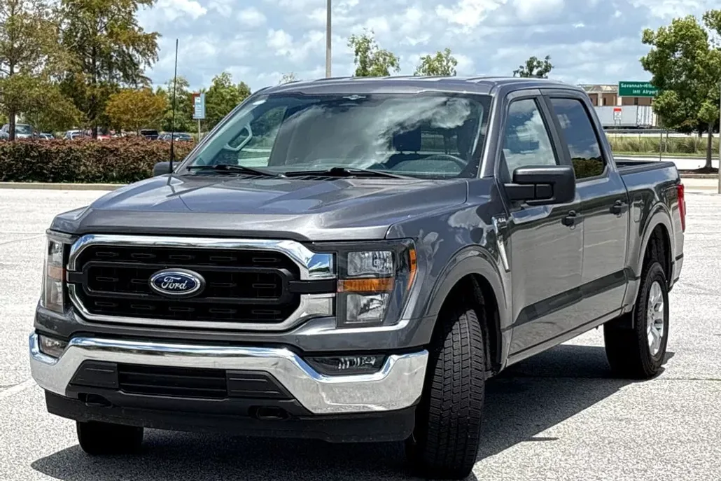 2023 Ford F-150 XLT photo 1