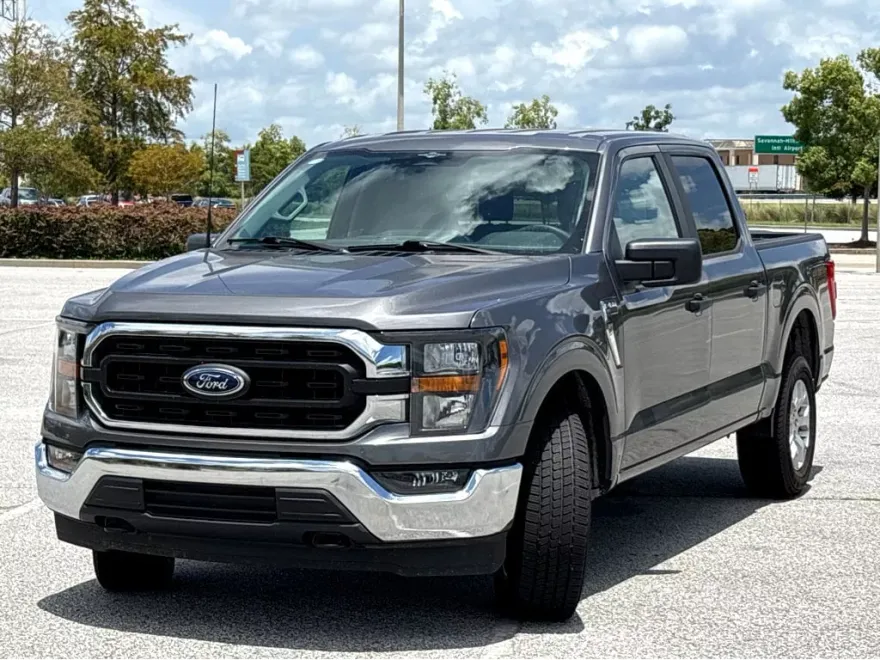 2023 Ford F-150 XLT photo 1