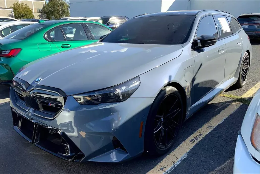 2025 Bmw M5 5 Touring Sedan photo 1