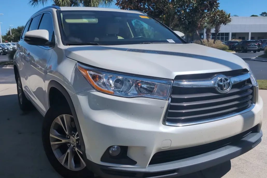 2015 Toyota Highlander Base Hybrid photo 1