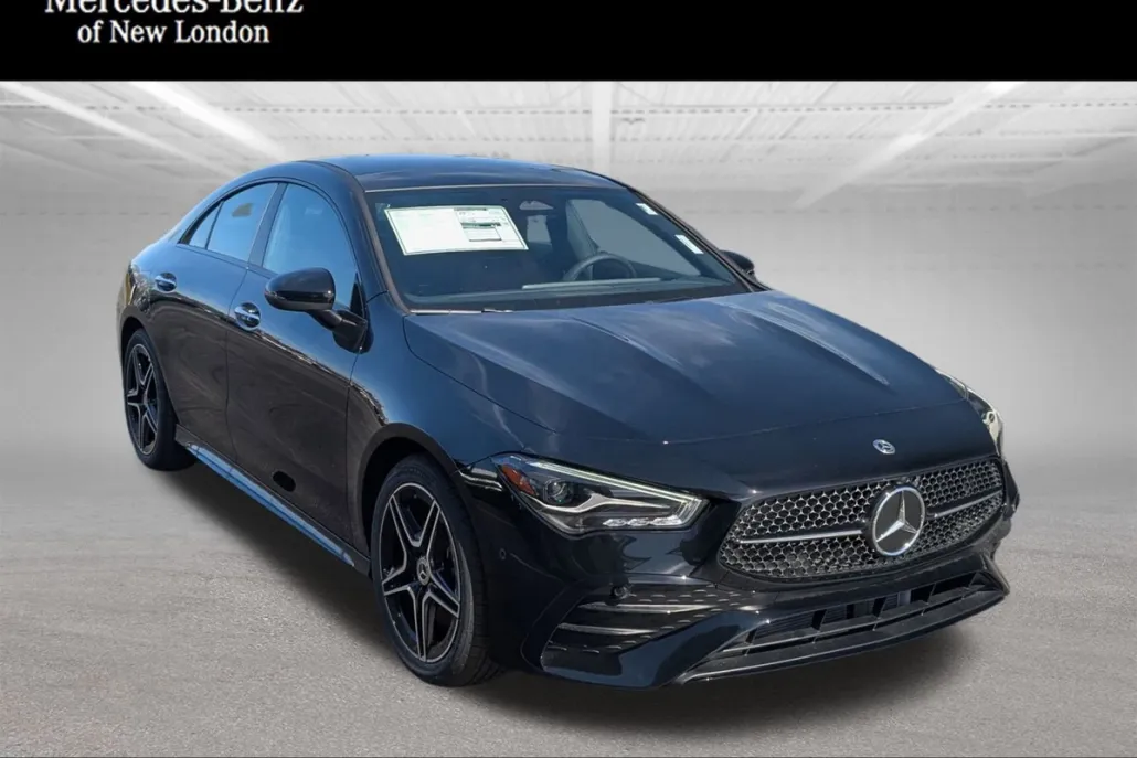2025 Mercedes Benz CLA 250 4MATIC photo 1