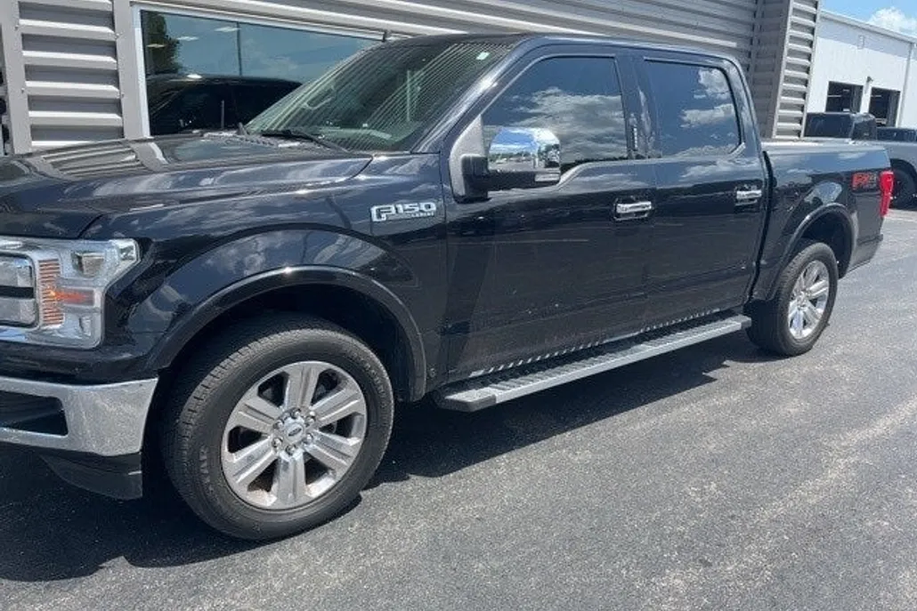 2020 Ford F-150 Lariat photo 1