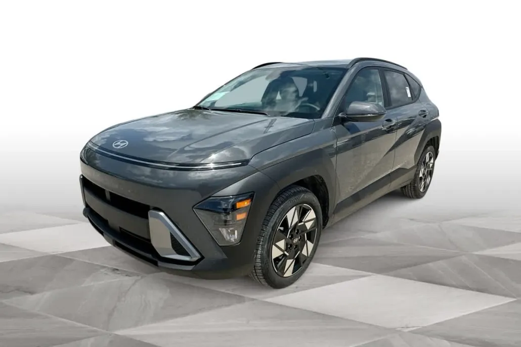 2025 Hyundai Kona SEL photo 1
