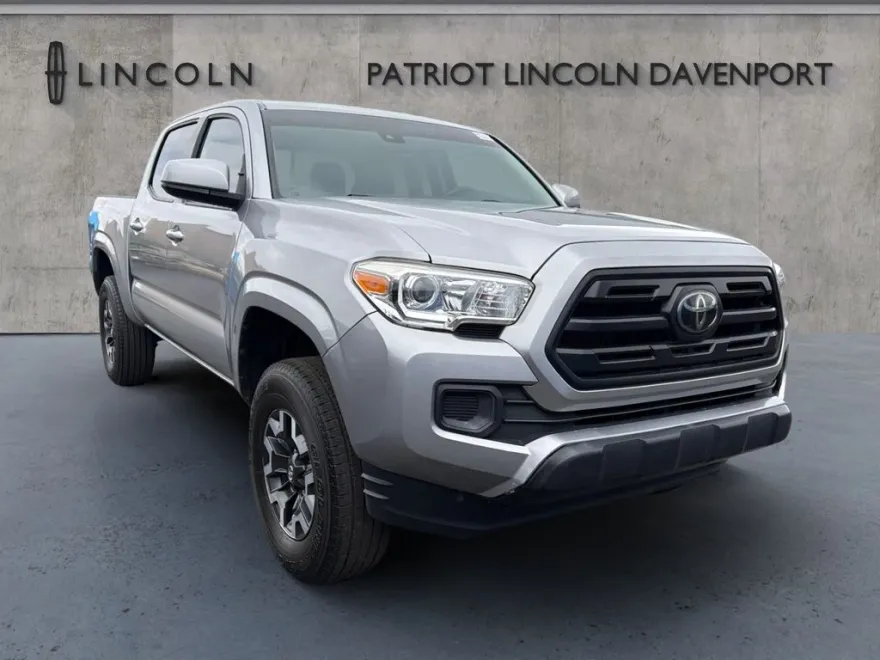 2018 Toyota Tacoma TRD Off-Road photo 1