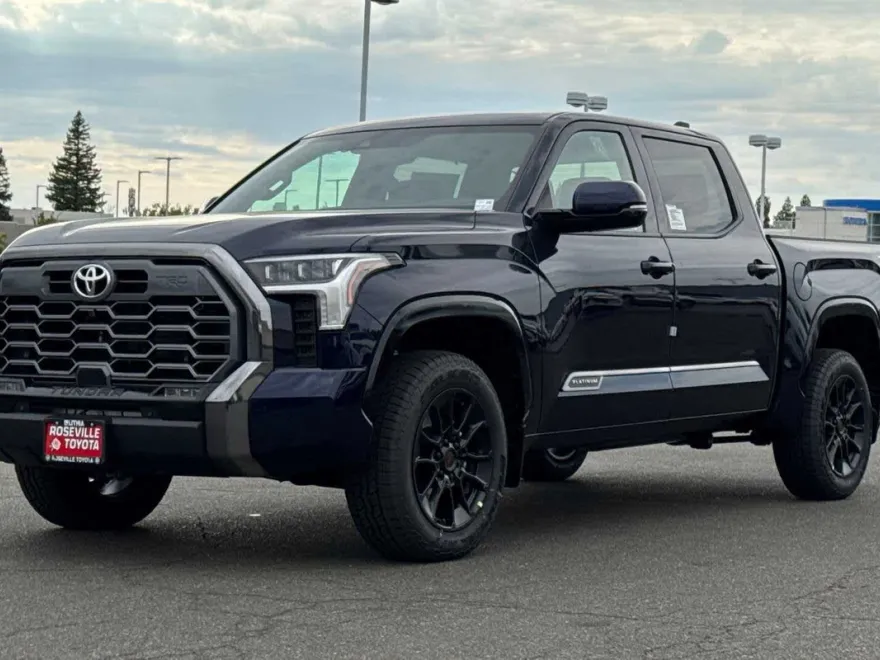 2026 Toyota Tundra Platinum photo 1