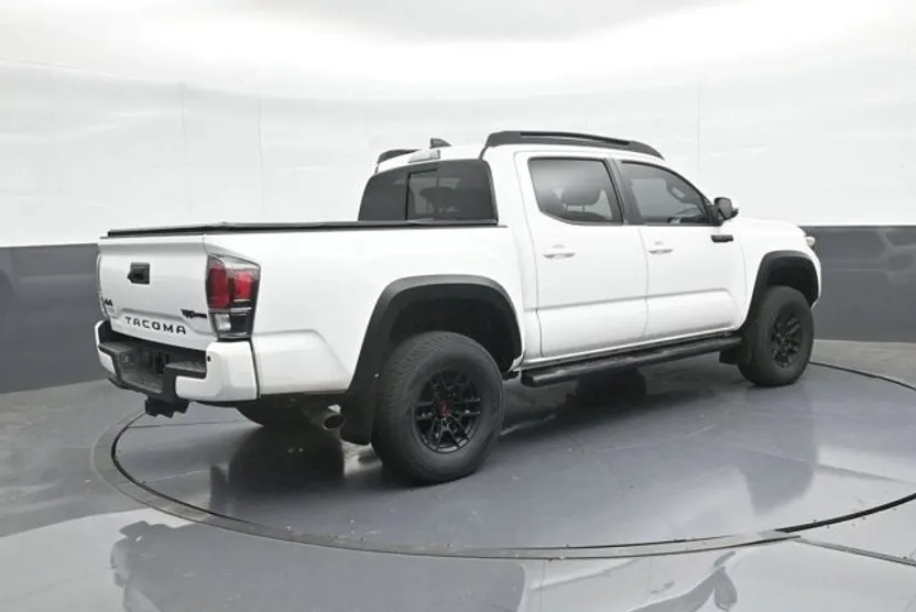 2021 Toyota Tacoma 4x4 TRD Pro photo 1
