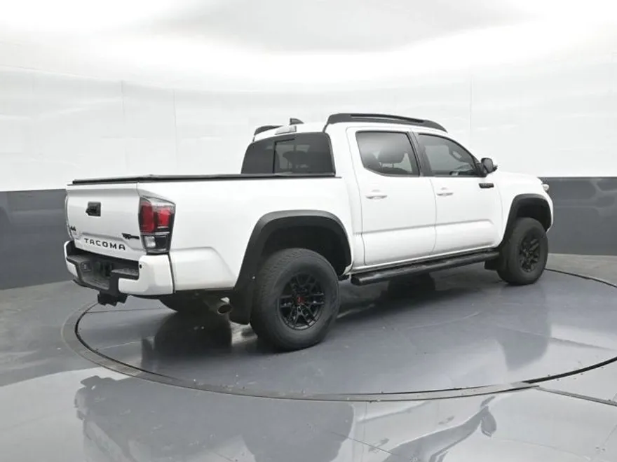 2021 Toyota Tacoma 4x4 TRD Pro photo 1