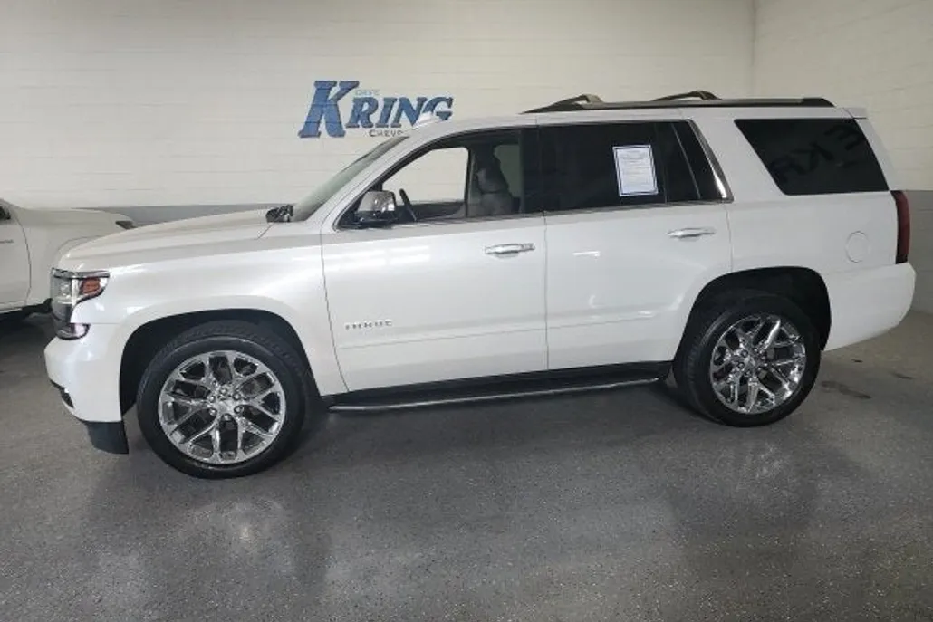 2017 Chevrolet Tahoe Premier photo 1