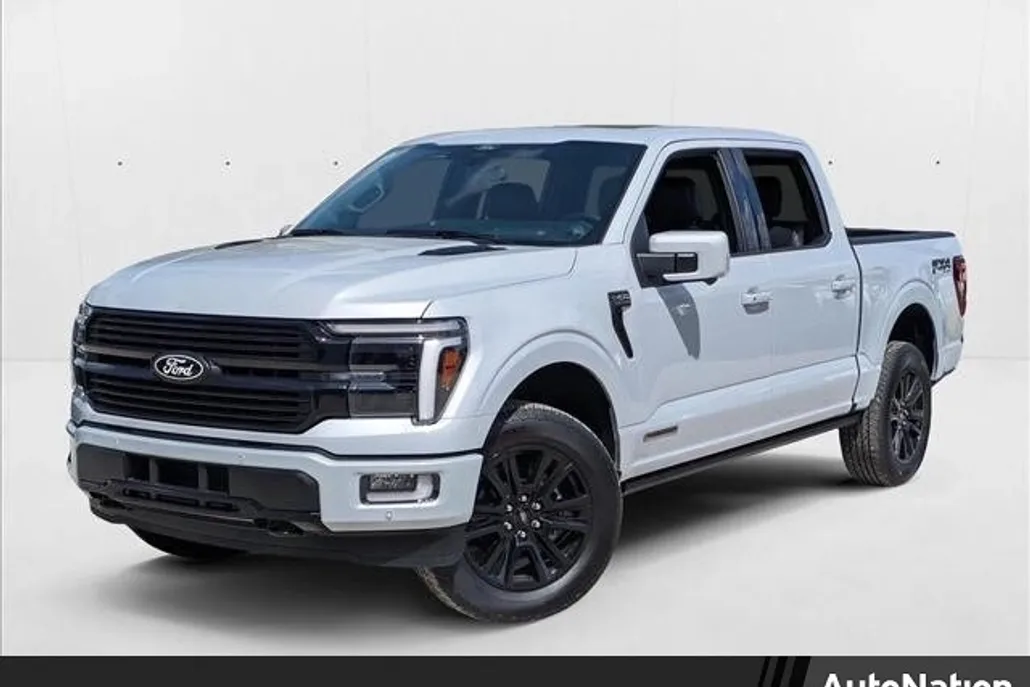 2025 Ford F-150 Platinum photo 1