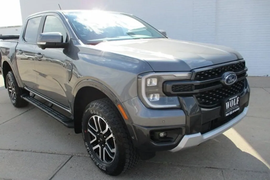 2024 Ford Ranger Lariat photo 1