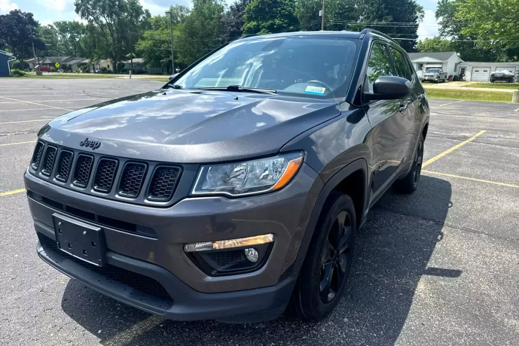 2019 Jeep Compass Latitude photo 1