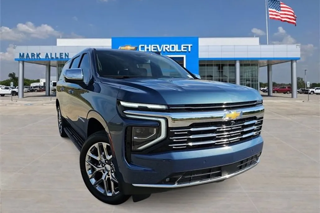 2026 Chevrolet Suburban Premier photo 1