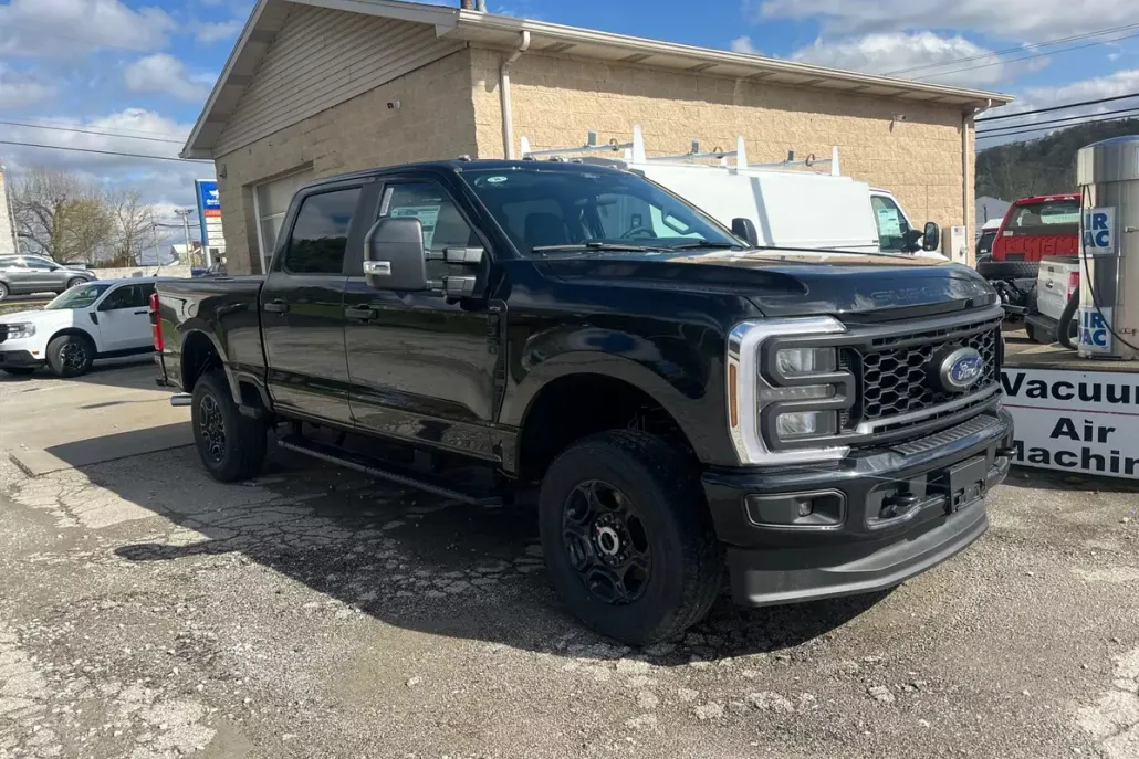 2025 Ford F-350 XL photo 1