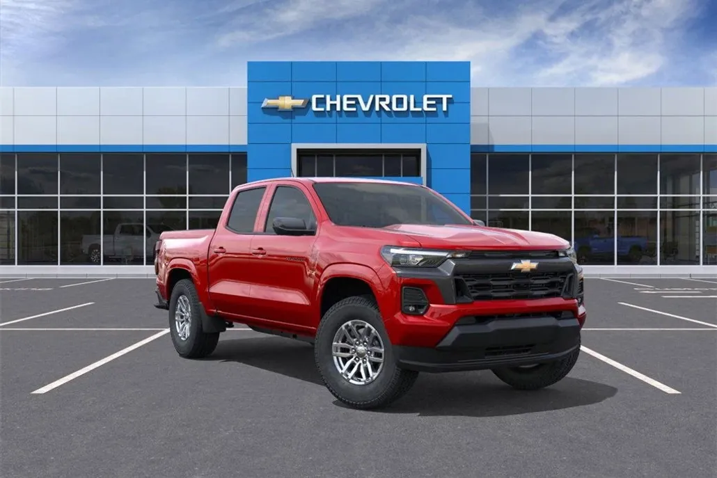 2025 Chevrolet Colorado Work Truck LT photo 1