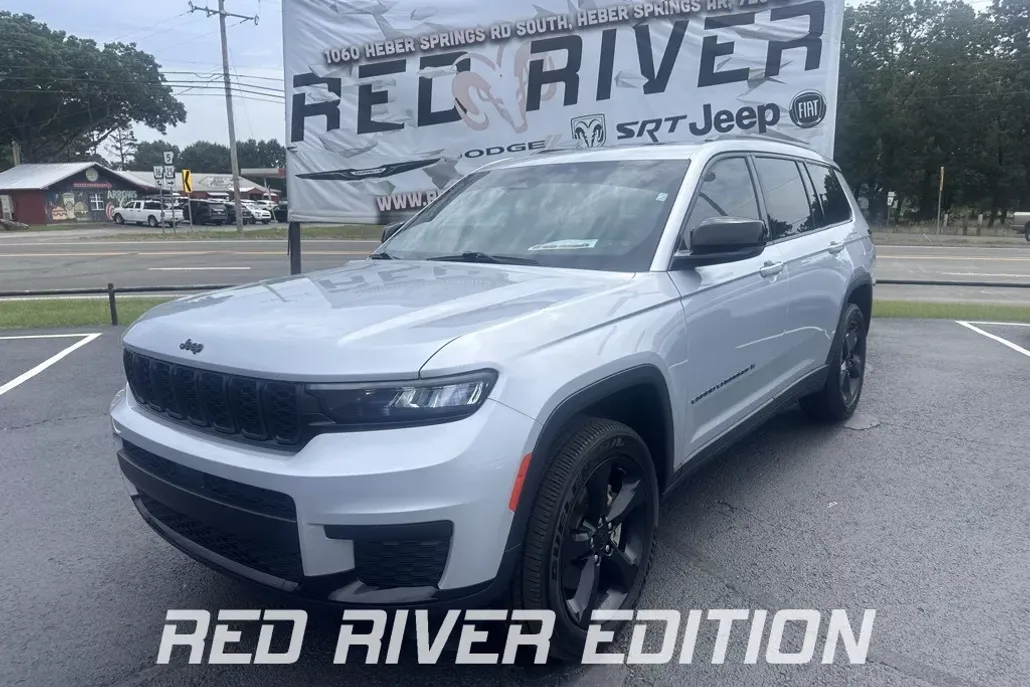 2023 Jeep Grand Cherokee Altitude photo 1
