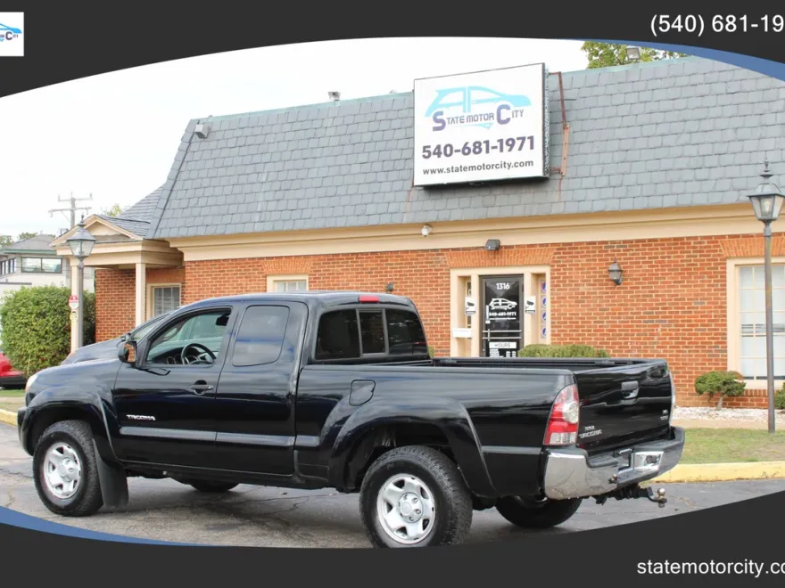 2011 Toyota Tacoma Access Cab photo 1