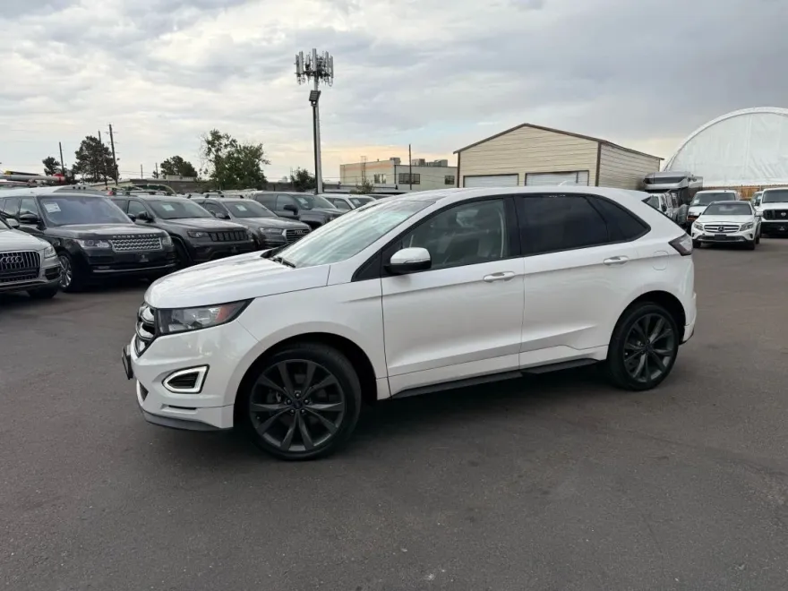 2017 Ford Edge Sport photo 1