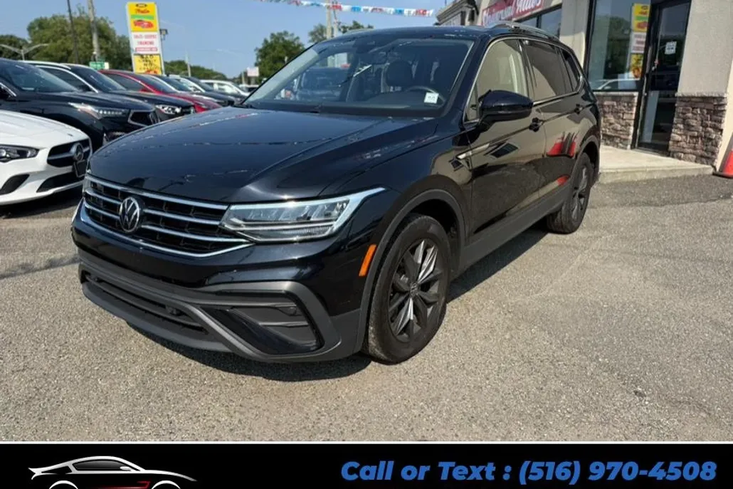 2022 Volkswagen Tiguan SE photo 1