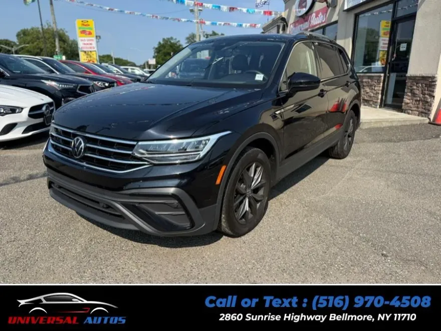 2022 Volkswagen Tiguan SE photo 1
