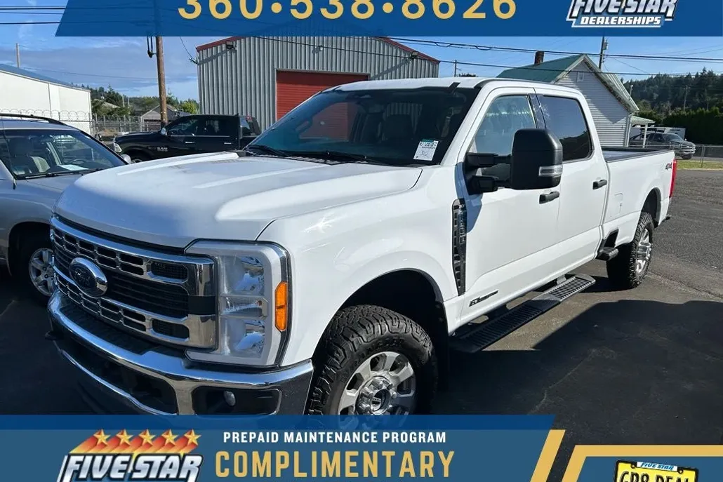 2023 Ford F-350 XLT photo 1