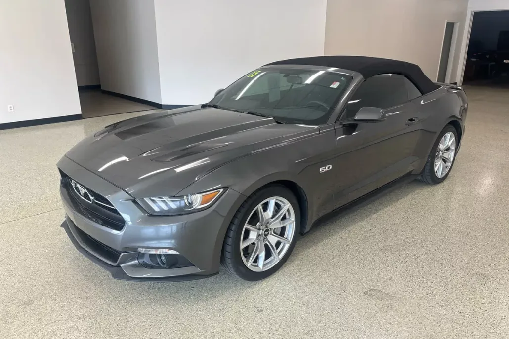 2015 Ford Mustang GT Premium photo 1