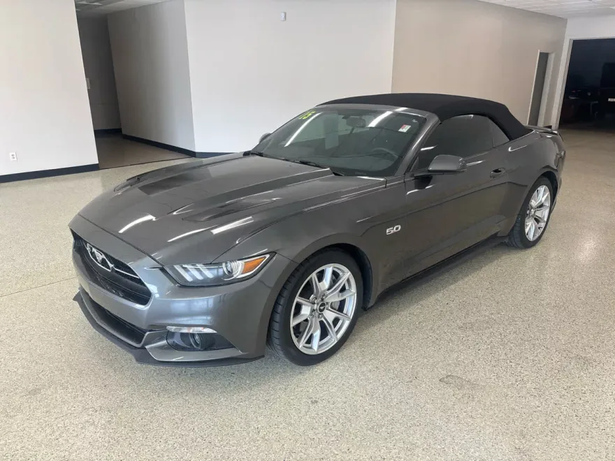 2015 Ford Mustang GT Premium photo 1