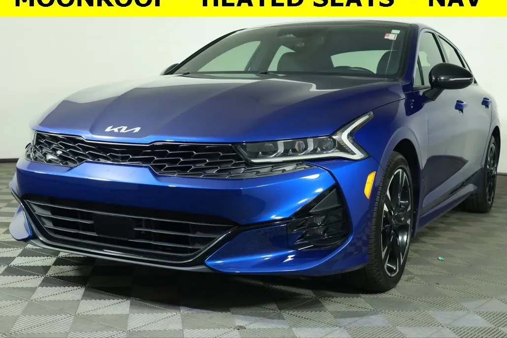 2024 Kia K5 GT-Line photo 1