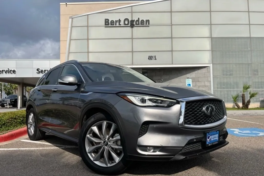 2022 Infiniti QX50 Essential photo 1