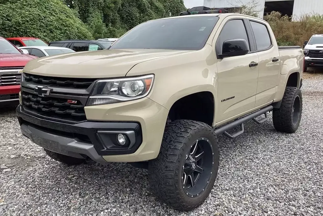 2022 Chevrolet Colorado Z71 photo 1