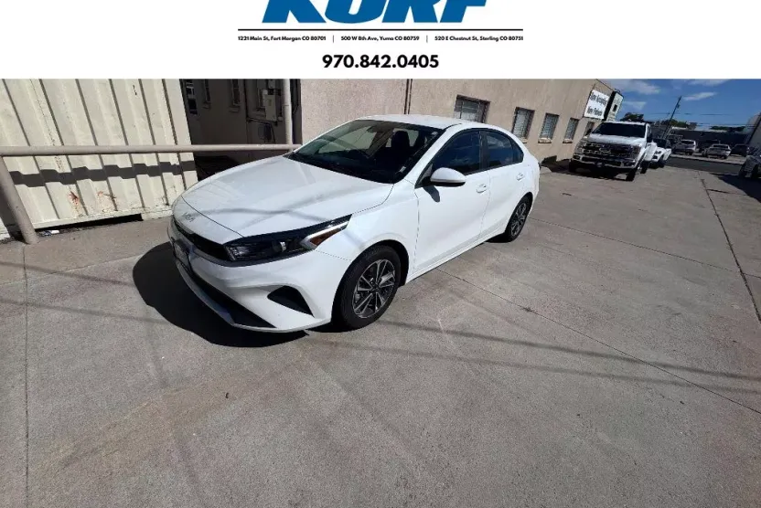 2023 Kia Forte LXS photo 1