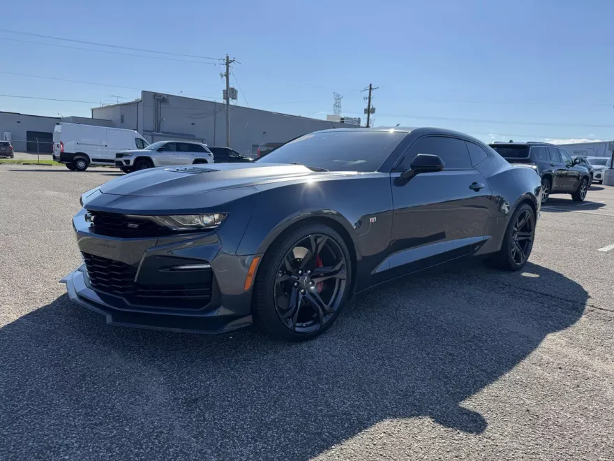 2021 Chevrolet Camaro 2SS photo 1