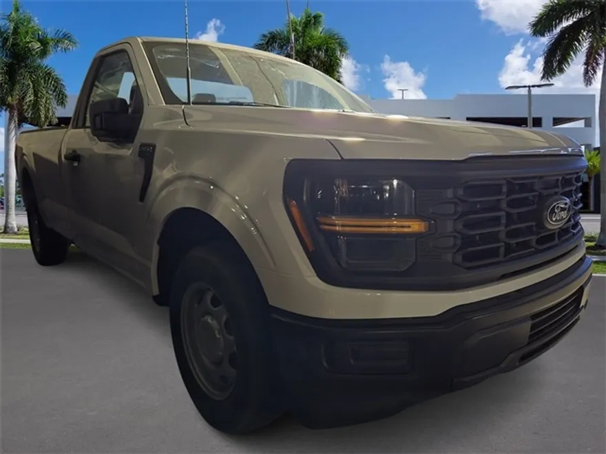 2025 Ford F-150 XL photo 1