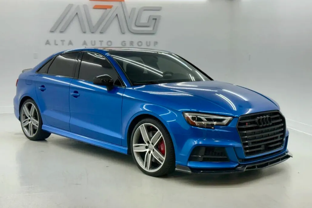 2017 Audi S3 Premium Plus photo 1