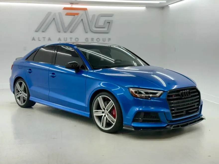 2017 Audi S3 Premium Plus photo 1