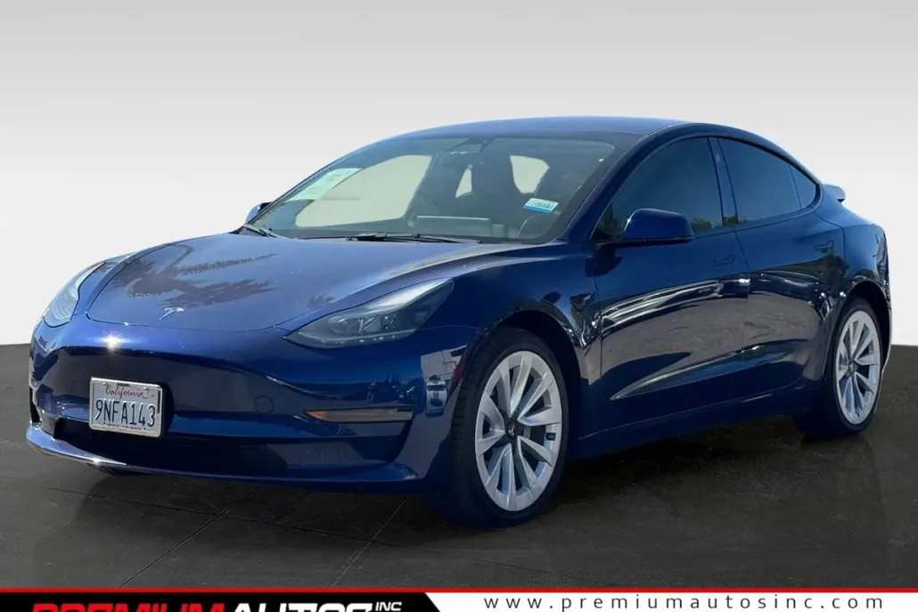 2023 Tesla Model 3 photo 1