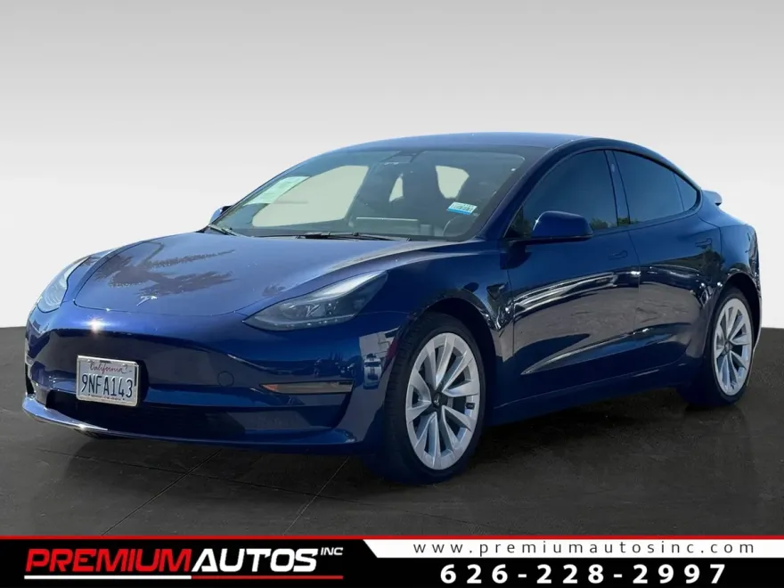 2023 Tesla Model 3 photo 1