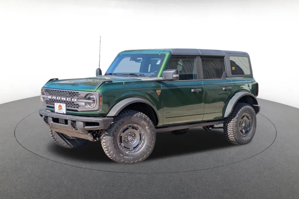 2024 Ford Bronco Badlands photo 1