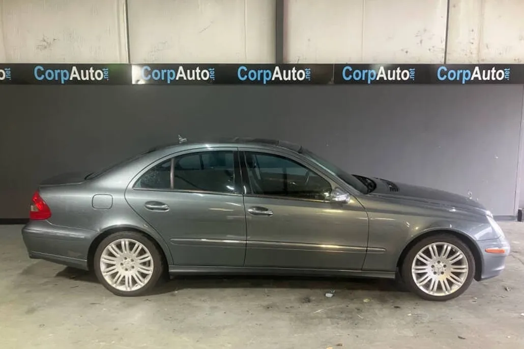 2008 Mercedes Benz E 350 4MATIC photo 1