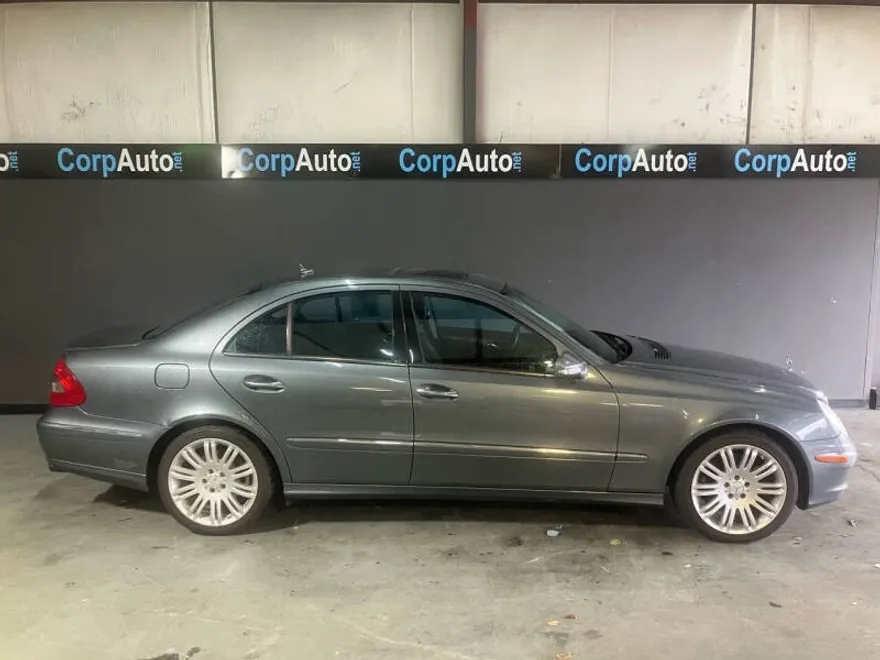 2008 Mercedes Benz E 350 4MATIC photo 1