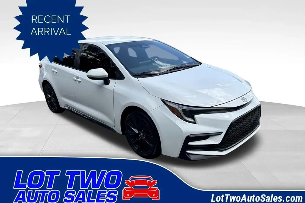 2024 Toyota Corolla SE photo 1