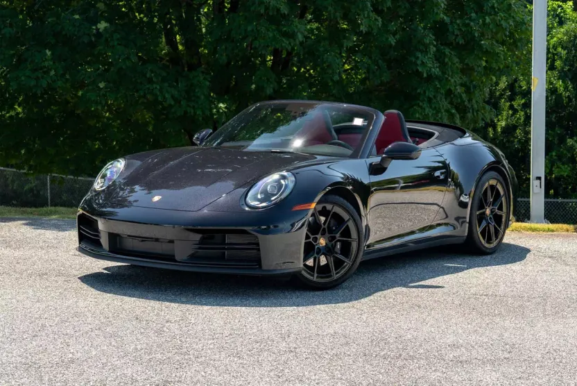 2025 Porsche 911 photo 1
