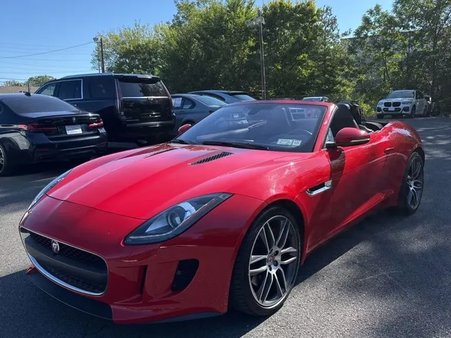2017 Jaguar F-TYPE Premium photo 1