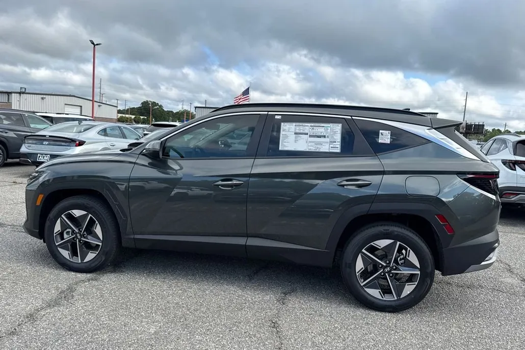 2025 Hyundai Tucson Hybrid SEL Convenience photo 1