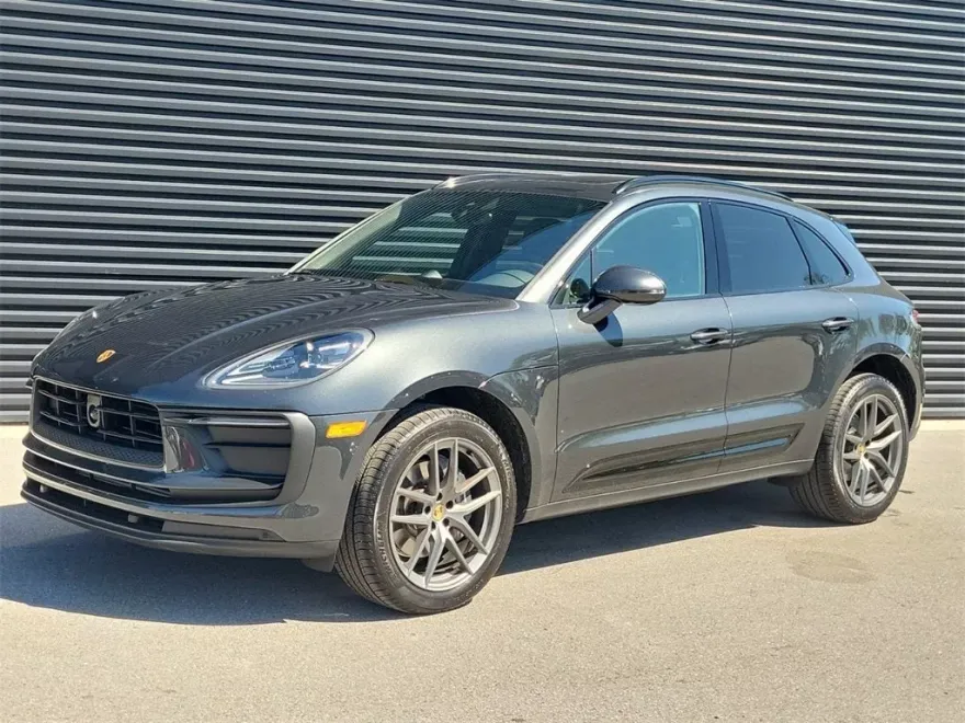2025 Porsche Macan Base photo 1