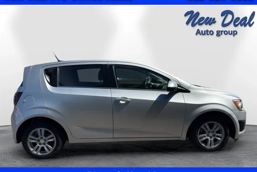 2014 Chevrolet Sonic LT photo 1