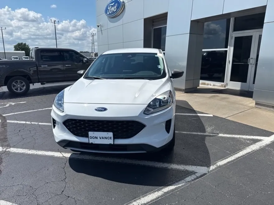 2022 Ford Escape SE photo 1