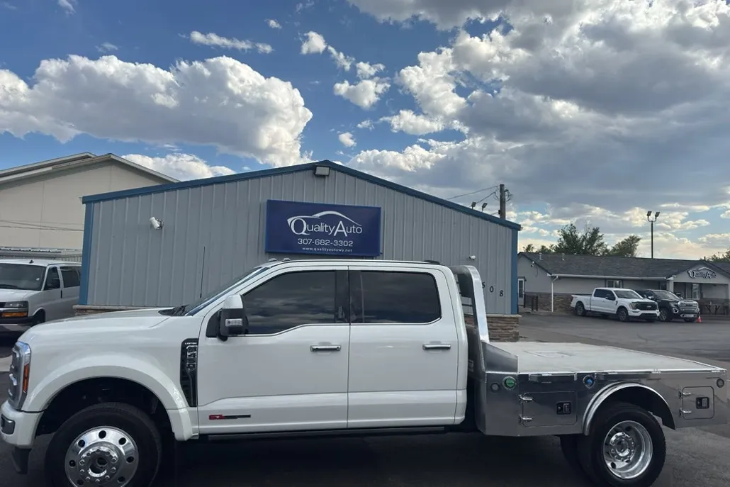 2023 Ford F-450 Limited photo 1