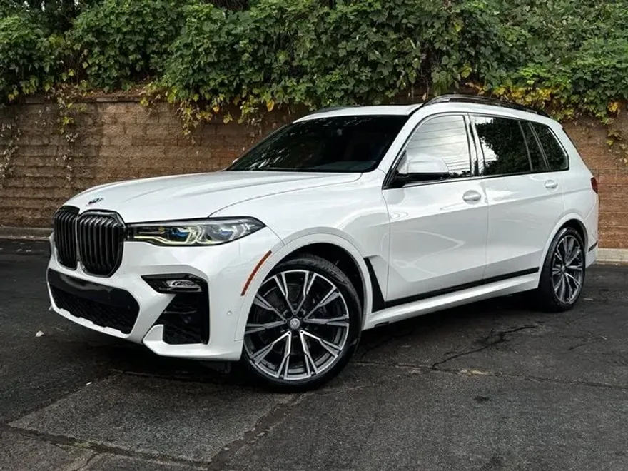 2022 Bmw X7 M50i photo 1